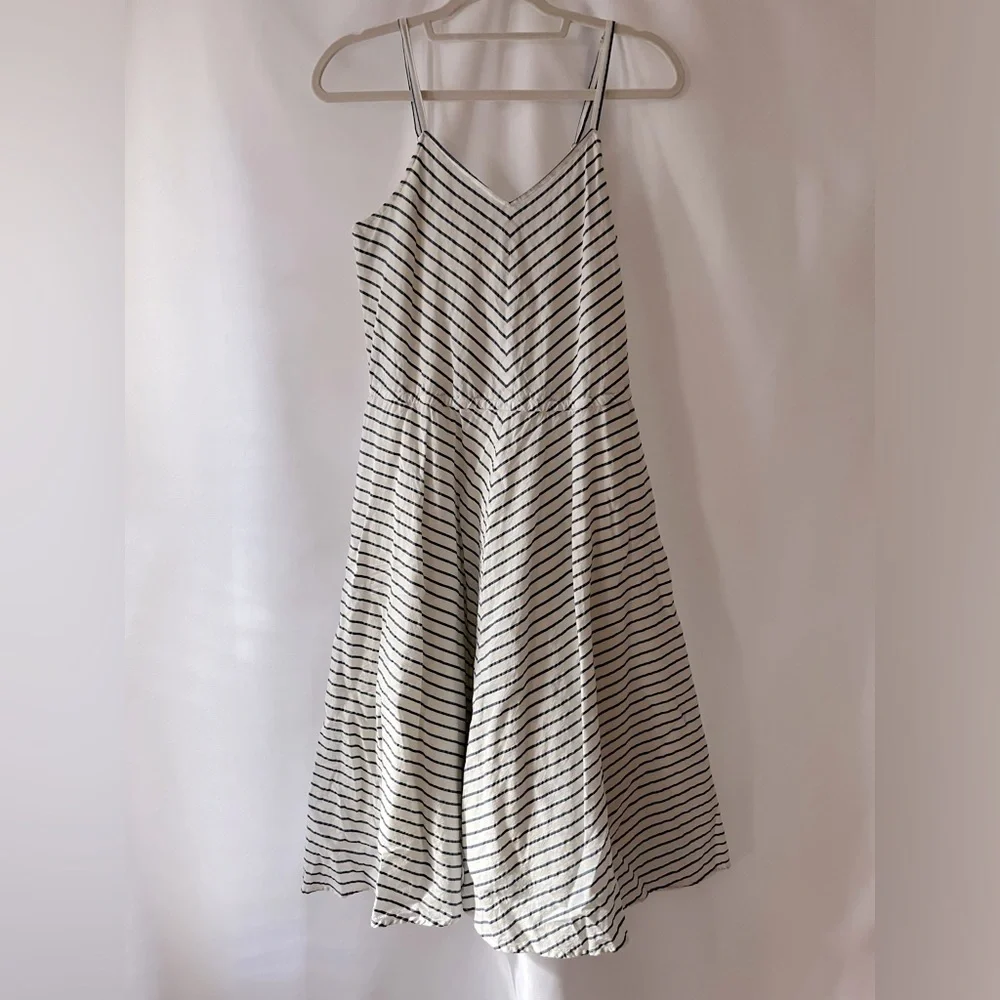 L L Bean Signature - cotton/linen striped dress - size 6 - Picture 6 of 8